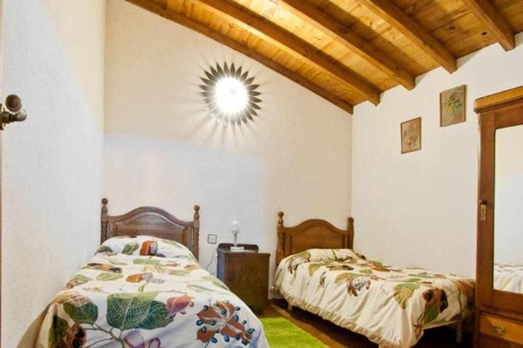 Casa Rural Lucia Es Una Casa Rural Amplia Con Pat Cabezas Bajas Εξωτερικό φωτογραφία